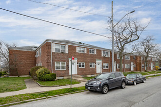 10-07 Hartman Ln in Far Rockaway, NY - Building Photo - Primary Photo