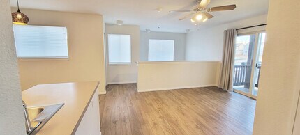 127 Jules Dr in Gypsum, CO - Building Photo - Building Photo