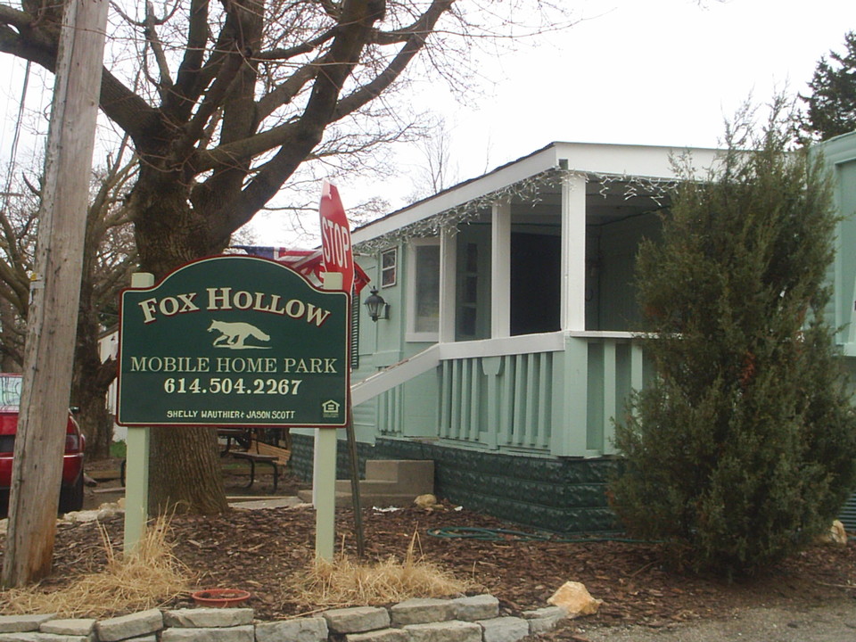 fox hollow mobile home park in Plain City, OH - Foto de edificio