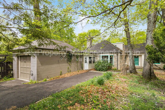 413 Walhalla Rd in Columbus, OH - Building Photo - Building Photo