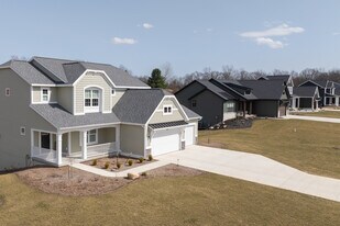 Braeside in Rockford, MI - Building Photo