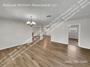 4914 11th St in Lubbock, TX - Building Photo - Building Photo