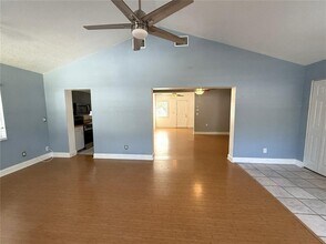 421 5th Ave NE in Largo, FL - Building Photo - Building Photo