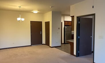 Quail View - 55+ in Mitchell, SD - Building Photo - Building Photo