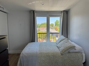 7900 El Manor Ave, Unit 7902 in Los Angeles, CA - Building Photo - Building Photo