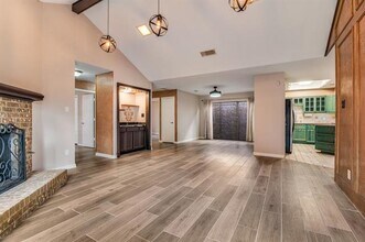 813 Woodway Ln in Richardson, TX - Building Photo - Building Photo