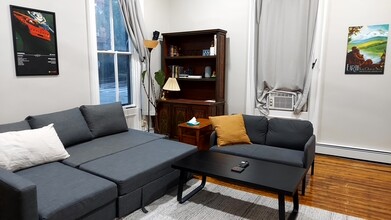 180 Bowen St, Unit 1 in Providence, RI - Building Photo - Building Photo