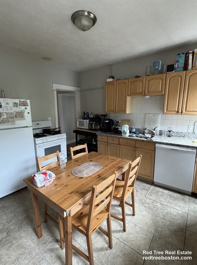 36 North Beacon St, Unit 2