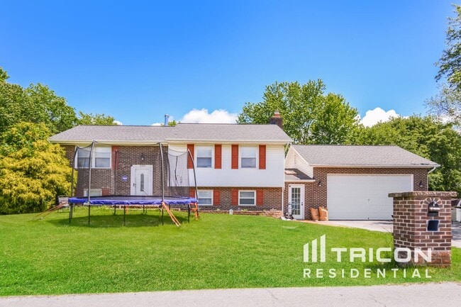 property at 9300 Overlook Cir
