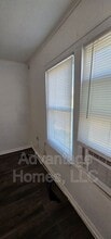 1015 N Scott Ave in Belton, MO - Building Photo - Building Photo