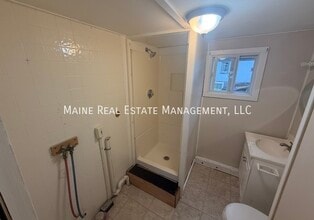 799 Stillwater Ave in Old Town, ME - Building Photo - Building Photo