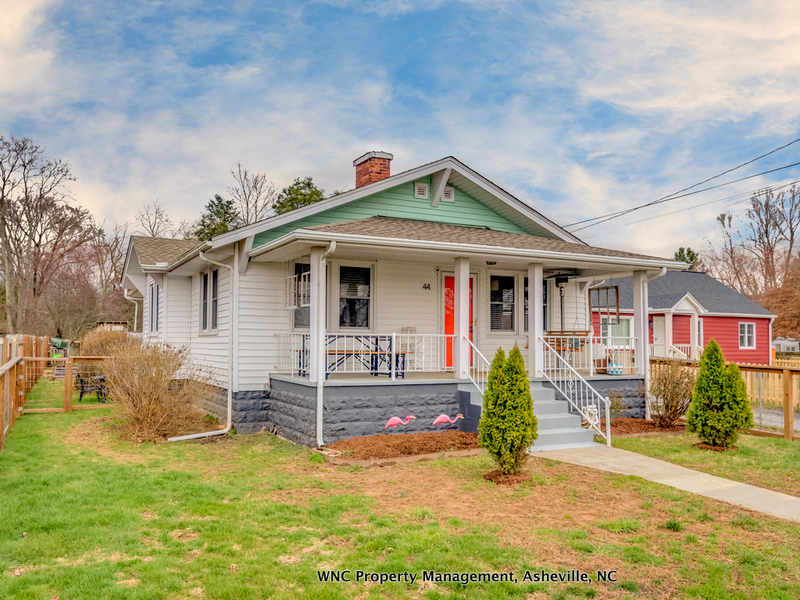 44 Onteora Blvd in Asheville, NC - Building Photo