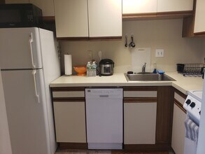 466 Commonwealth Ave, Unit 807 in Boston, MA - Building Photo - Building Photo