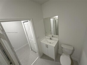 14804 SW 162nd St in Quail Heights, FL - Building Photo - Building Photo