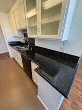 11936 Darlington Ave in Los Angeles, CA - Building Photo - Building Photo