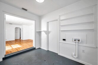 2169 22nd Ave N in St. Petersburg, FL - Building Photo - Building Photo