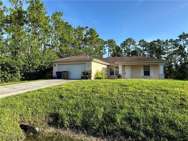 3312 42nd St W in Lehigh Acres, FL - Building Photo - Building Photo