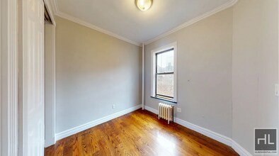 Elizabeth Street in New York, NY - Building Photo - Building Photo