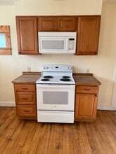 338 Federal St, Unit 338 federal #2 in Greenfield, MA - Building Photo - Building Photo