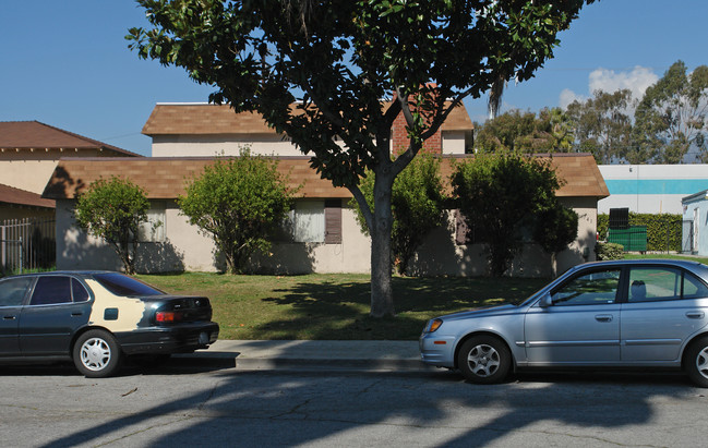 741 Ivory Ln in Pomona, CA - Building Photo - Building Photo