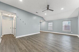 11919 Piney Bend Dr in Tomball, TX - Building Photo - Building Photo
