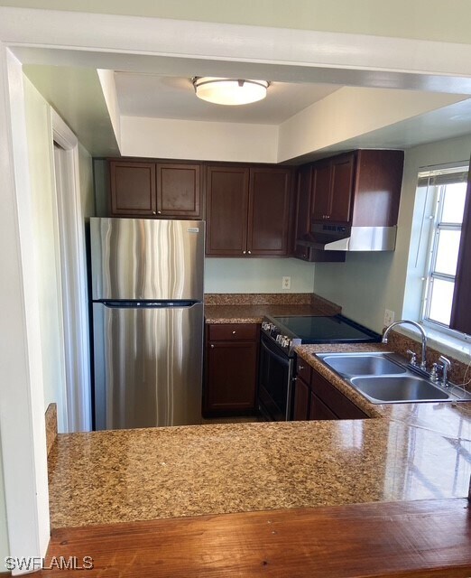 property at 5 High Point Cir W