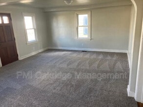 906 Race Dr in Troy, OH - Building Photo - Building Photo