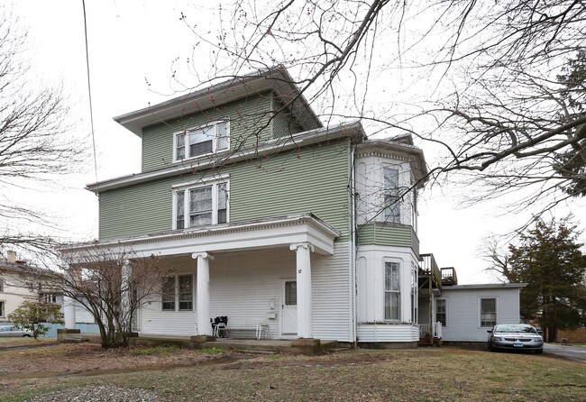50-52 Broad St in Norwich, CT - Foto de edificio - Building Photo