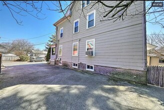 17 11th St, Unit 1 in Providence, RI - Building Photo - Building Photo