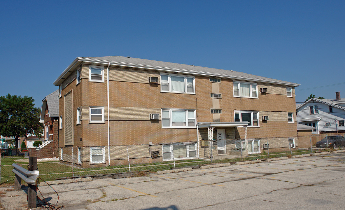 7244 Archer Ave in Summit Argo, IL - Foto de edificio