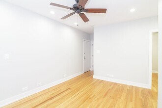 520 W Cornelia Ave, Unit 210 in Chicago, IL - Building Photo - Building Photo