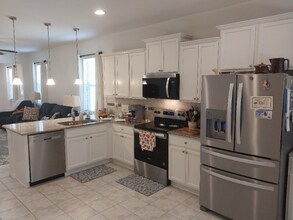 6004 Sweet Birch Dr in Riverview, FL - Building Photo - Building Photo