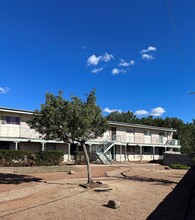 700 California Ave in Las Cruces, NM - Foto de edificio - Building Photo