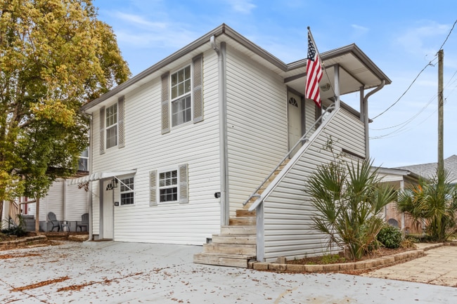 1407 N D St in Pensacola, FL - Building Photo - Building Photo