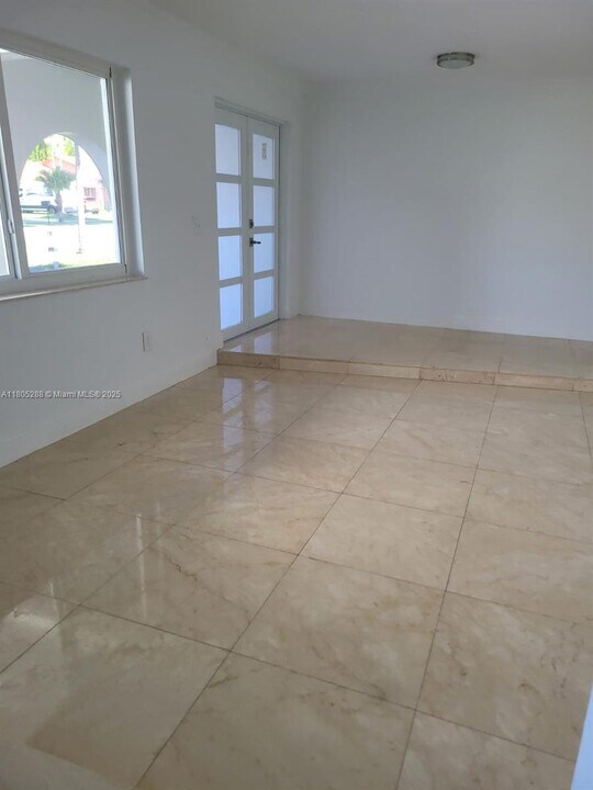 13254 SW 13th St in Miami, FL - Building Photo