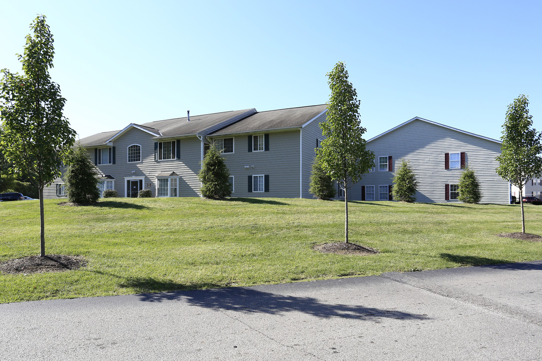 Brentwood Apartments in Painesville, OH - Building Photo