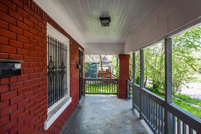 3233 Park Ave in Kansas City, MO - Building Photo - Building Photo