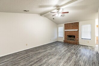 17 Wagnon Dr in Wolfforth, TX - Building Photo - Building Photo