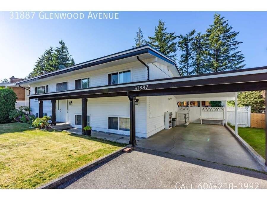 31887 Glenwood Ave in Abbotsford, BC - Building Photo