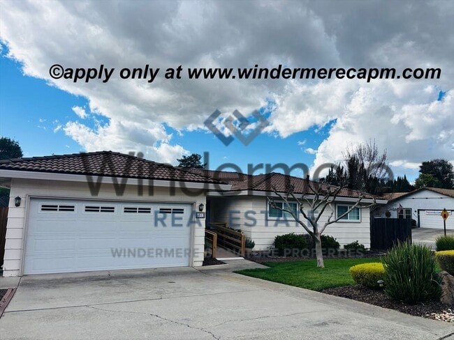 5013 Tanaka Ct in Fair Oaks, CA - Building Photo - Building Photo