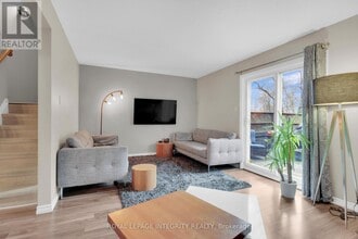 36 Greenboro Crescent in Ottawa, ON - Building Photo - Building Photo