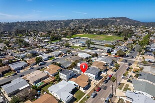3027 Luna Ave in San Diego, CA - Building Photo