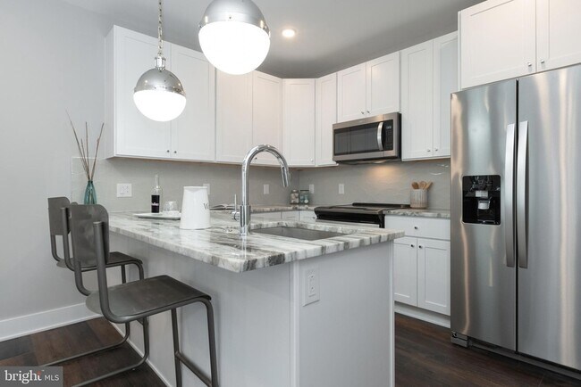 45 W Haines St, Unit UNIT 304 in Philadelphia, PA - Building Photo - Building Photo