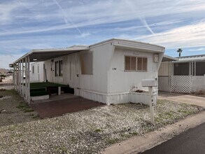 3601 E Wyoming Ave in Las Vegas, NV - Foto de edificio - Building Photo