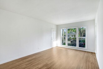 1401 Idaho Ave in Santa Monica - steps to ... in Santa Monica, CA - Building Photo - Building Photo