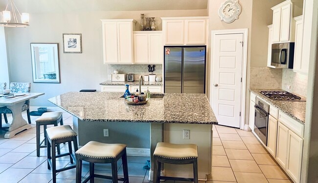 8237 Two Winds in San Antonio, TX - Building Photo - Building Photo