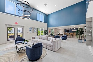 Residences Emerald Villas in Orlando, FL - Building Photo