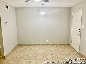 4949 Hamilton Wolfe in San Antonio, TX - Building Photo