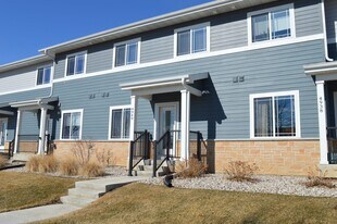 4940 Innovation Dr, Unit 4940 in Deforest, WI - Building Photo