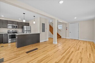 389 E Allen St in Winooski, VT - Building Photo - Building Photo